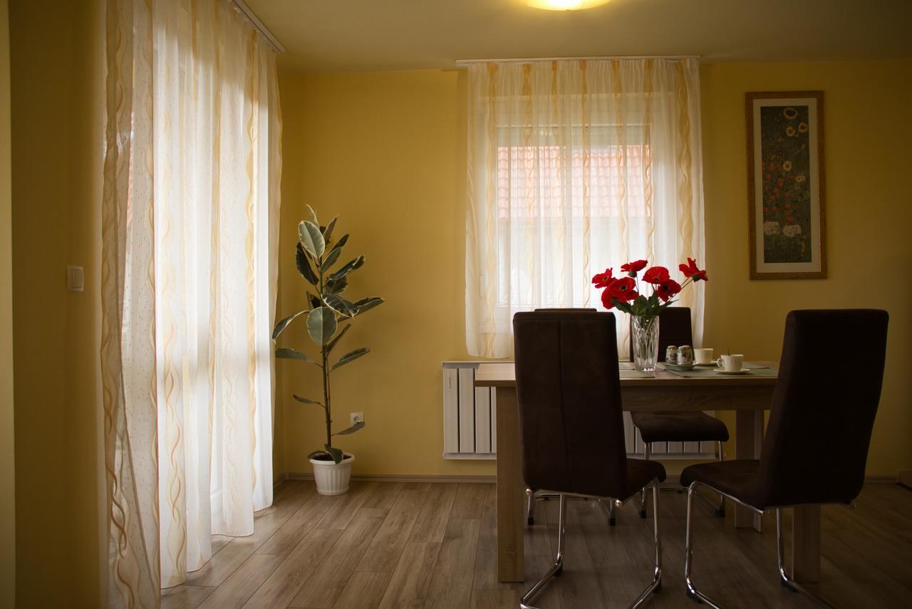 Bodo Park Apartment Heviz Exterior photo